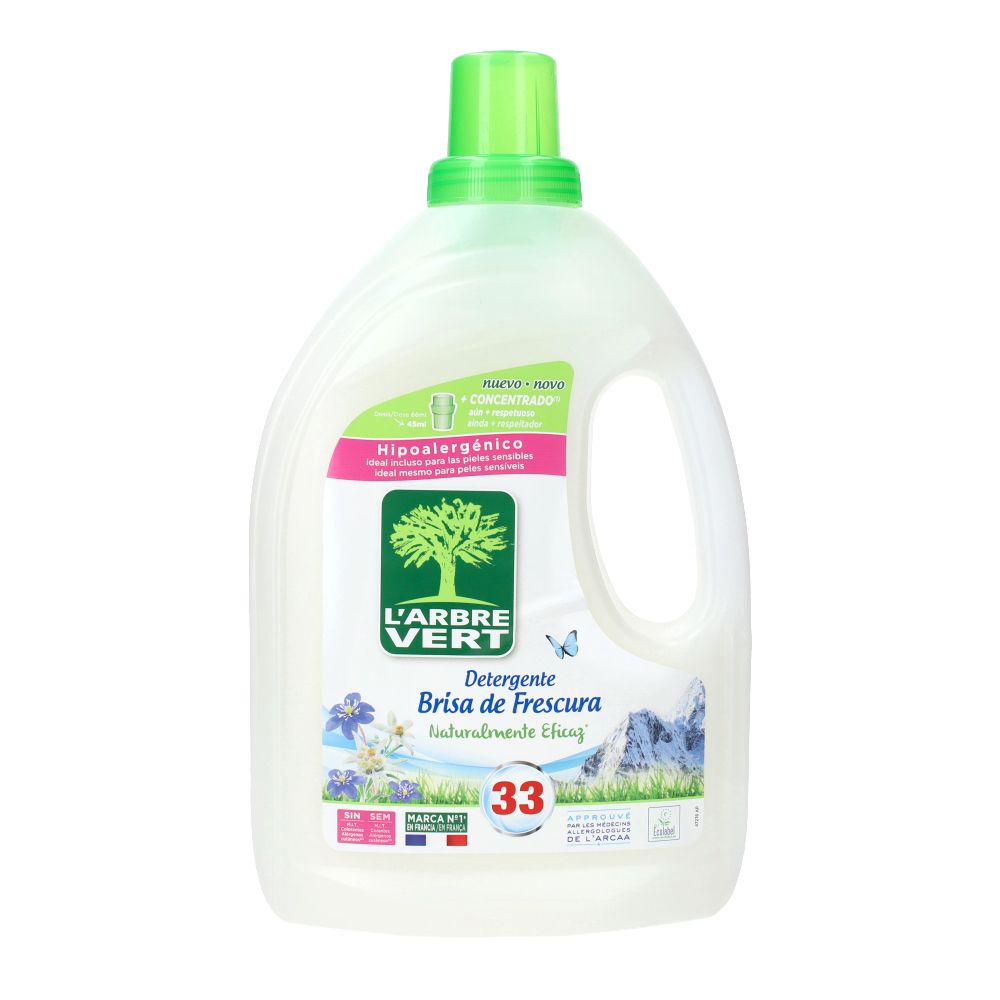  - Larbre Vert Fresh Breeze Clothes Detergent 1.5L (1)