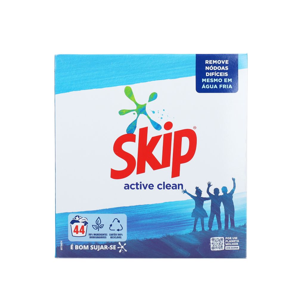  - Detergente Pó Skip Máquina Active Clean 44D=2.2KG (1)