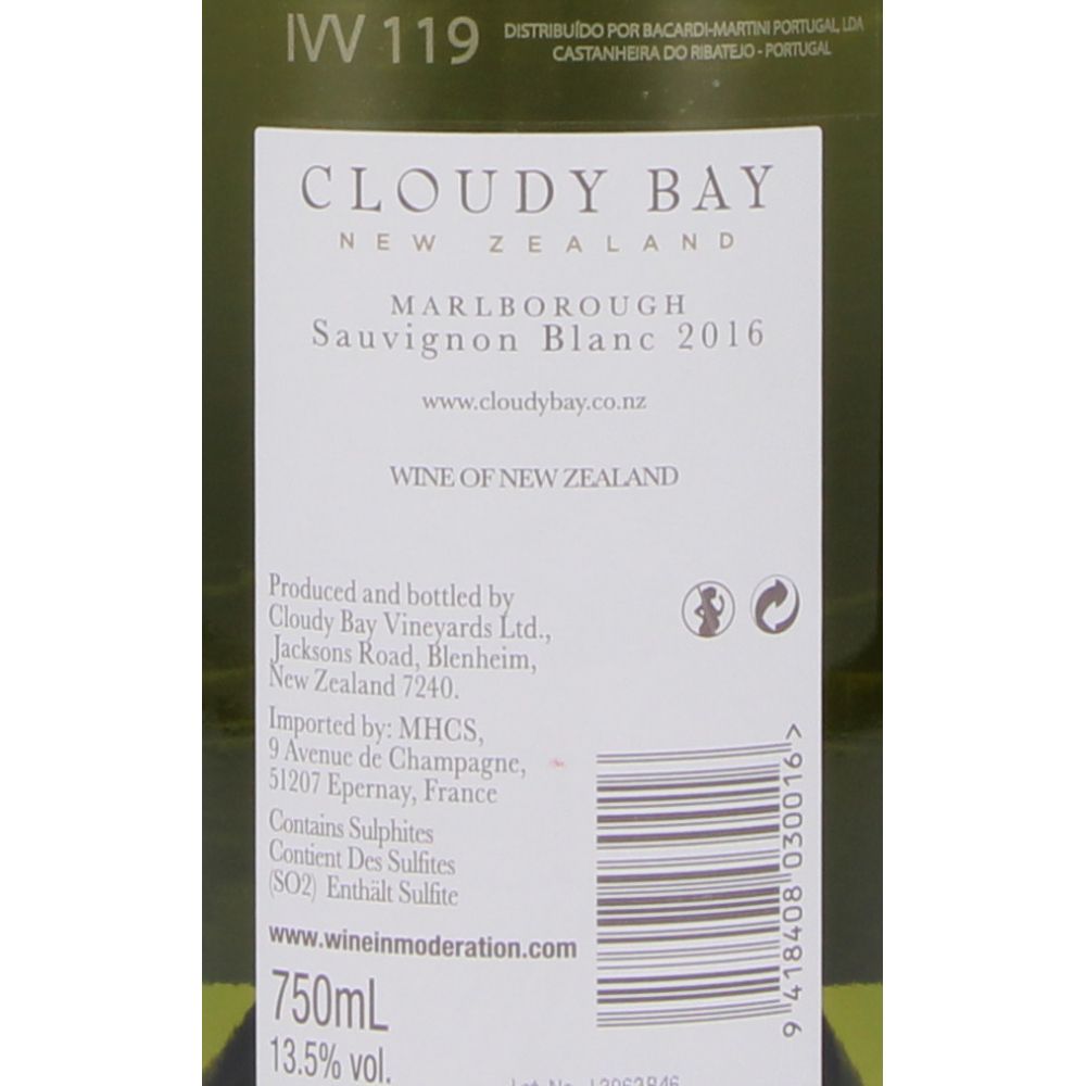  - Cloudy Bay Sauvignon Blanc White Wine 75cl (2)