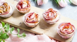 Puff Pastry and Apple Roses