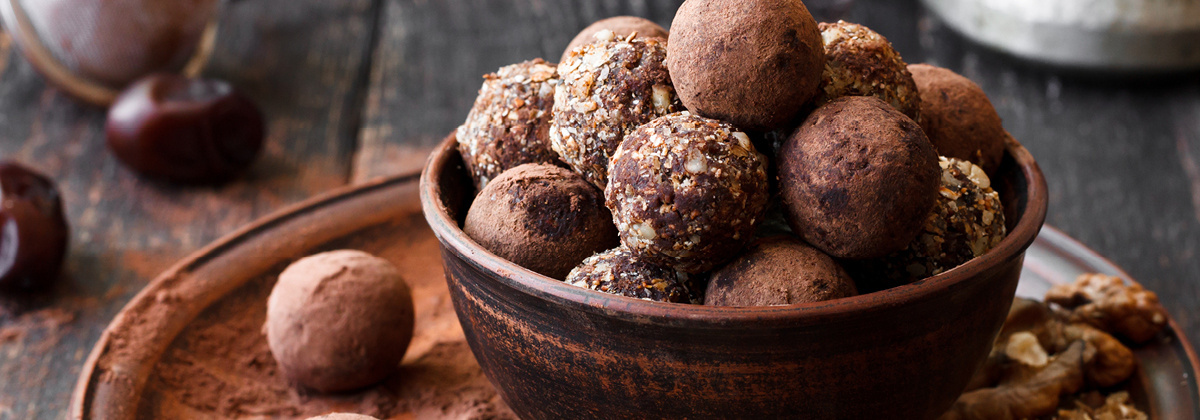 Healthy date truffles