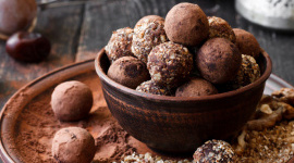 Healthy date truffles